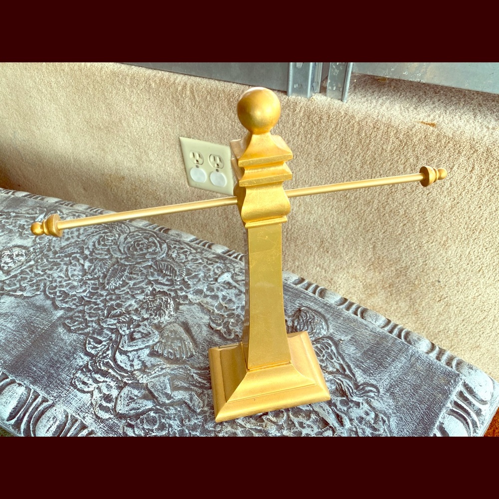 Gold jewelry holder